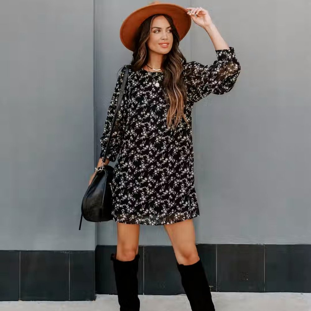 ROMANI TEXTURED FLORAL SHIFT DRESS - Picture 3 of 9